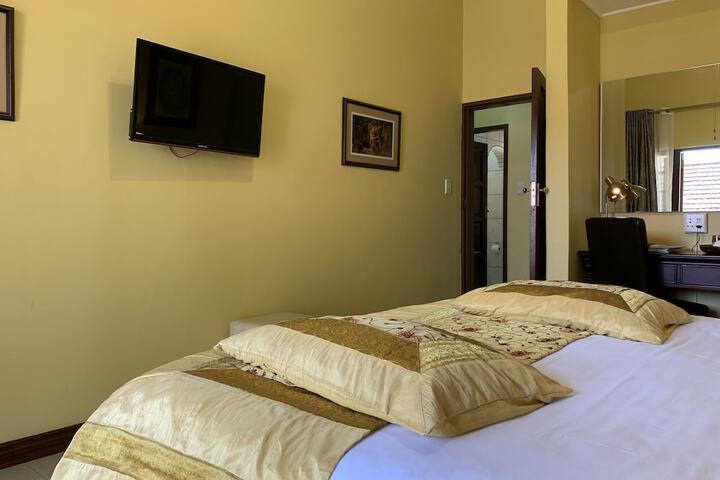 Room 20 of 143