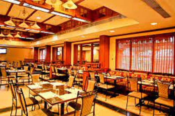 Dining 37 of 45