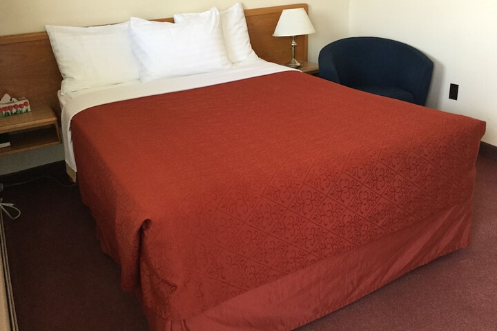 Room 3 of 41