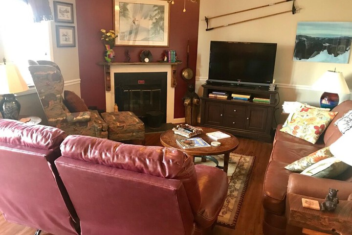 Room 12 of 24