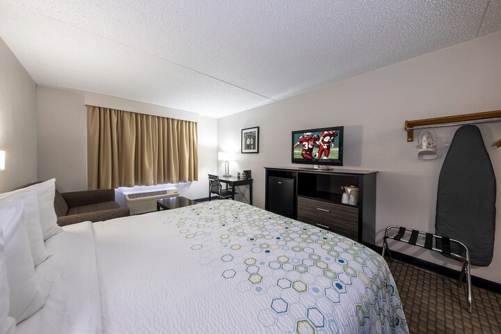 1 King Bed (13 of 22)
