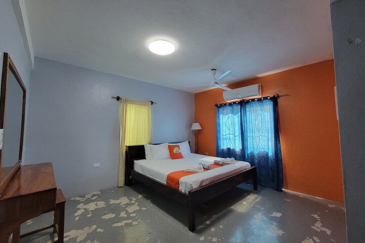 Room 19 of 124