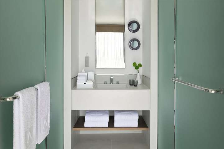 Room 47 of 65