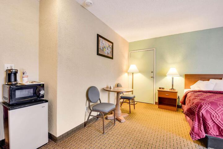 2 Double Beds (10 of 31)