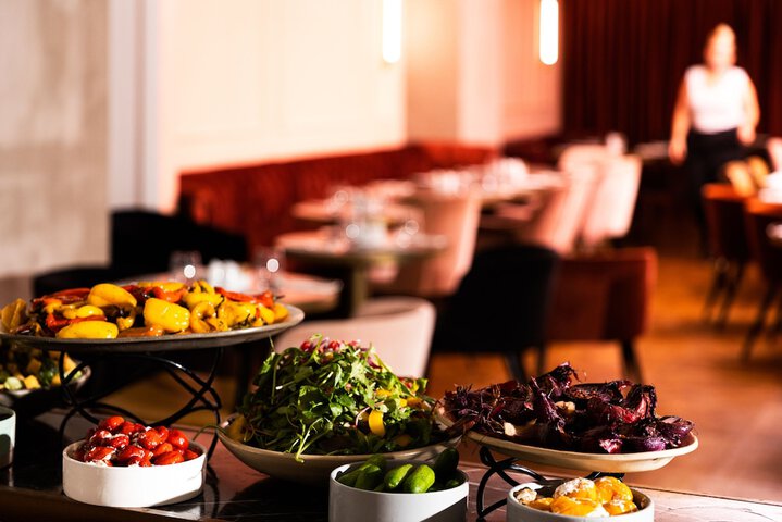 Dining 48 of 55