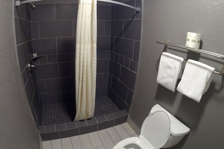 Room 14 of 30