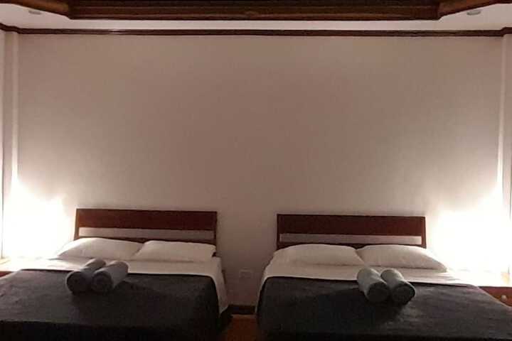Room 3 of 68