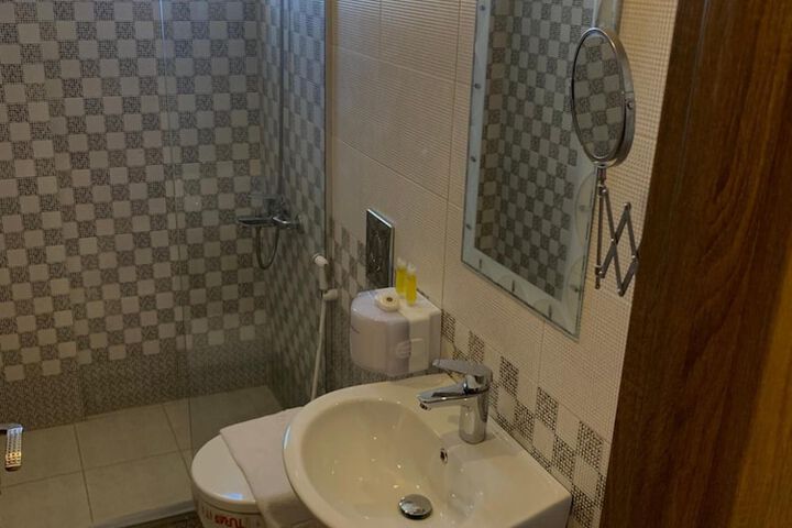 Room 49 of 65