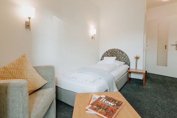 Room 14 of 34