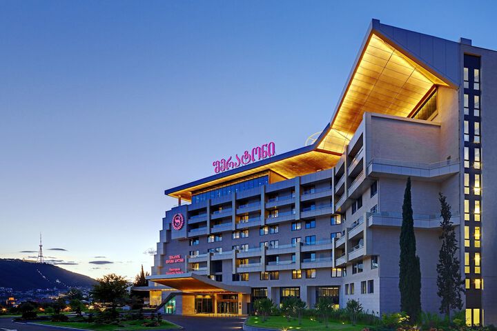 Hotel 253 of 256