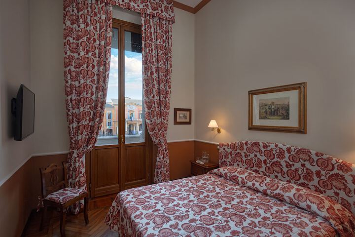 Room 17 of 75