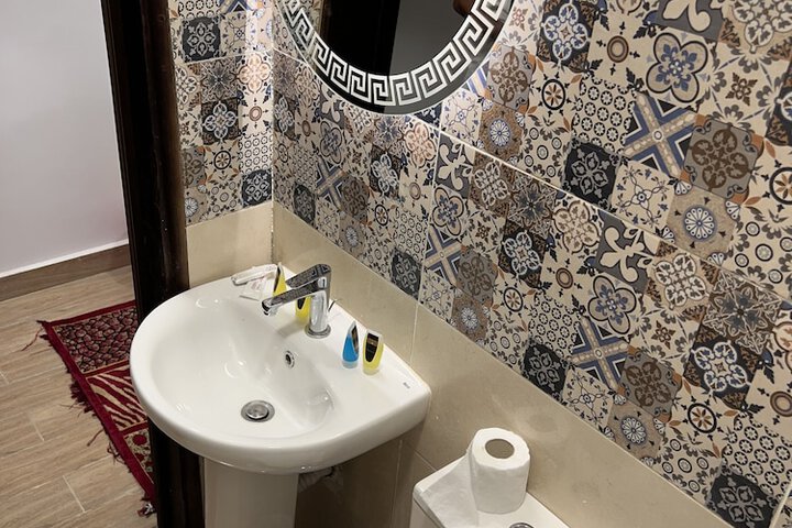 Room 21 of 62