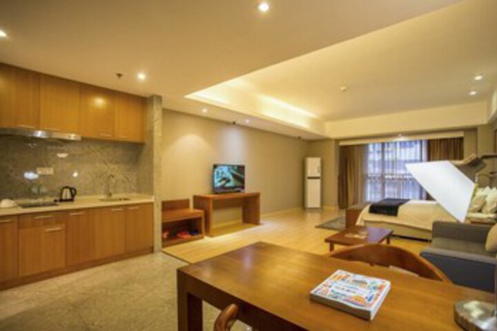 Room 43 of 70
