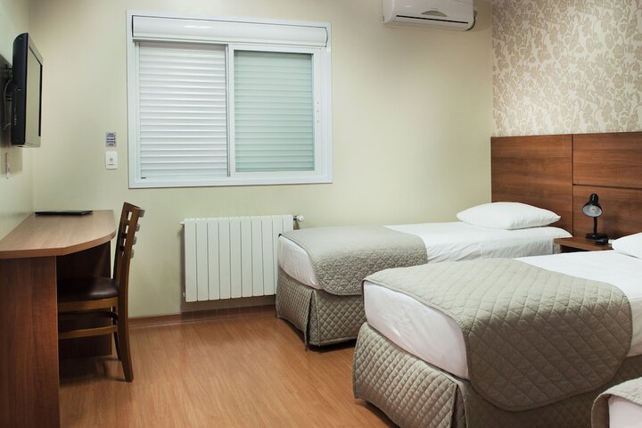 Room 2 of 29