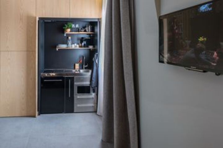 Room 15 of 22