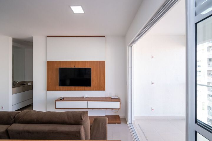 Room 5 of 19