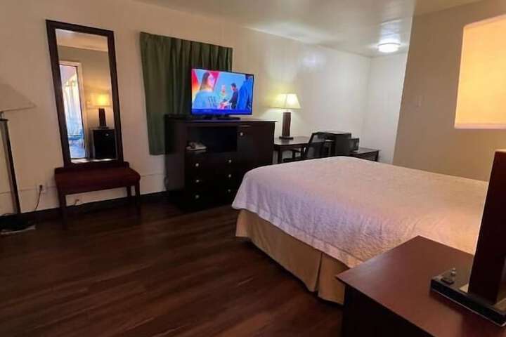 Room 3 of 23