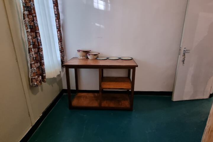 Room 11 of 33