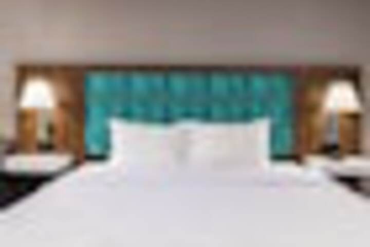 Room 65 of 261