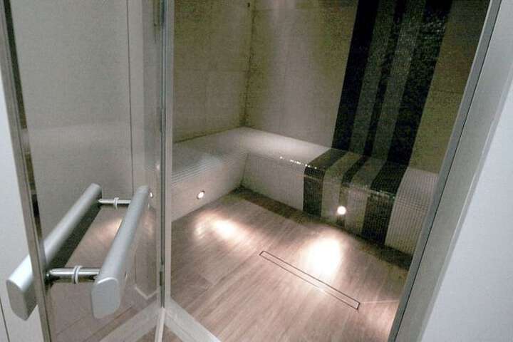 Room 53 of 74