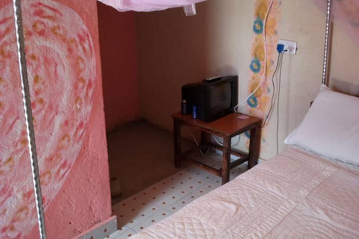 Room 3 of 12