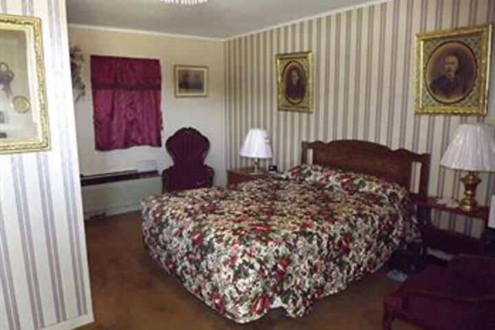 Room 7 of 23