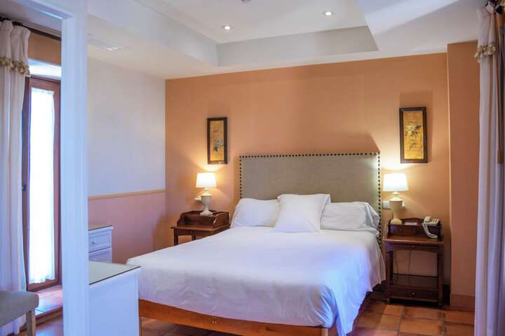 Room 18 of 46