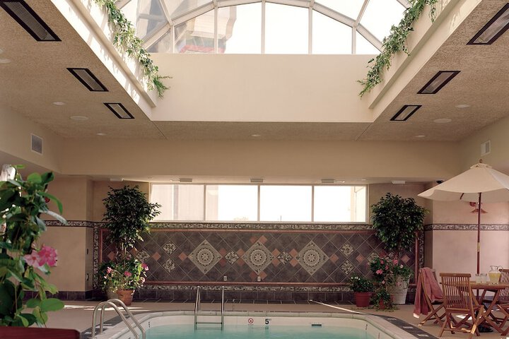 Pool Hotel