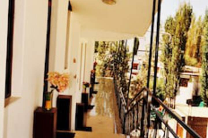 HOTEL JAN PALACE