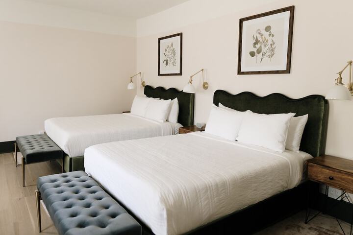 Room 4 of 31