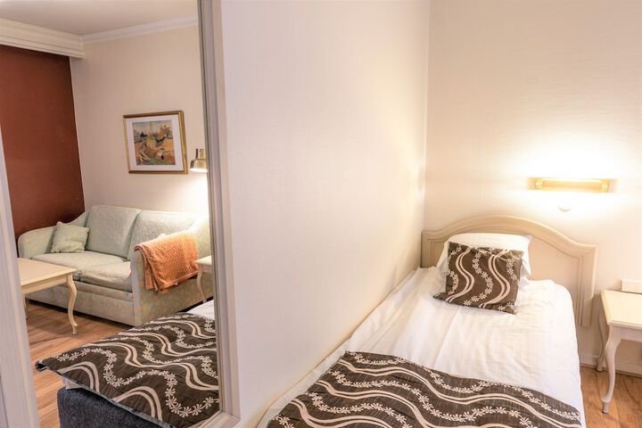 Room 8 of 47