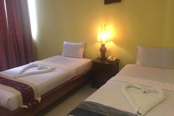 Room 5 of 37