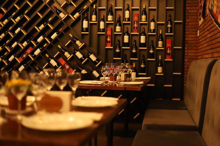 Dining 206 of 240