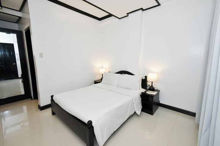 Room 19 of 41