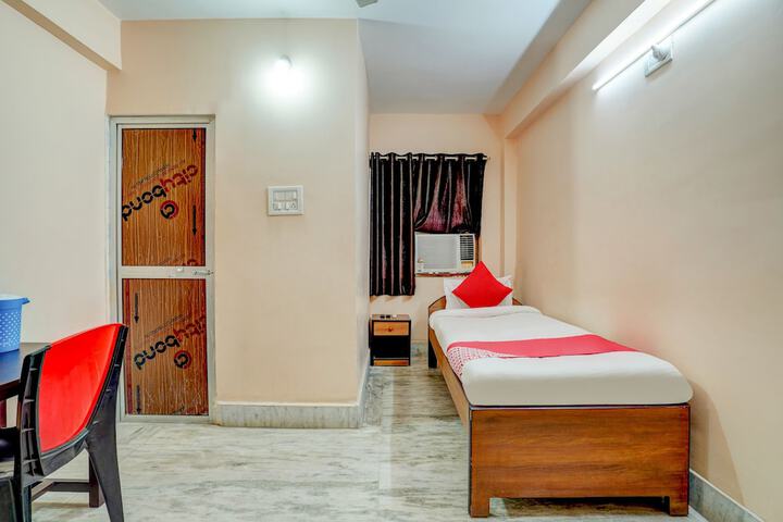 Room 16 of 29