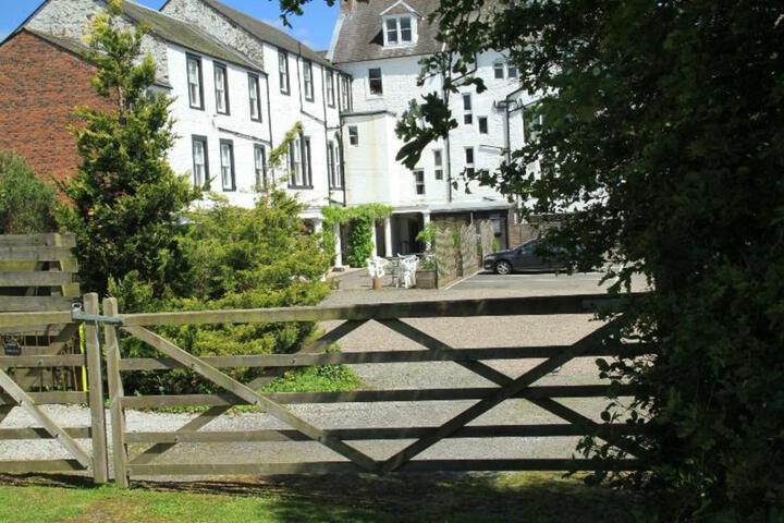 Photo 18
