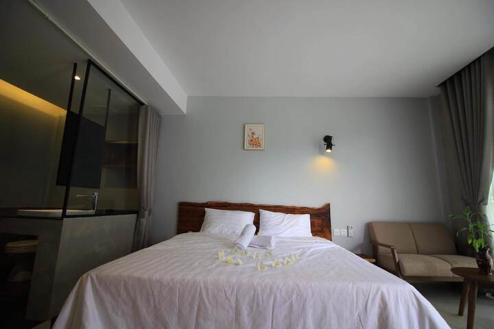 Room 19 of 48
