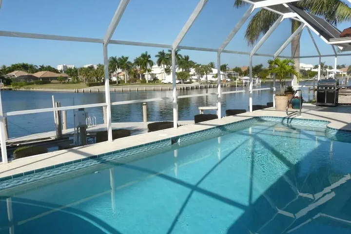 Pool 16 of 24