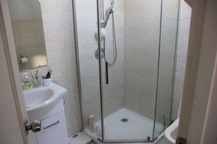 Room 20 of 24