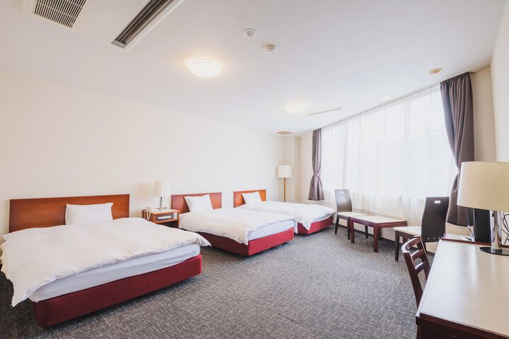 Room 8 of 49