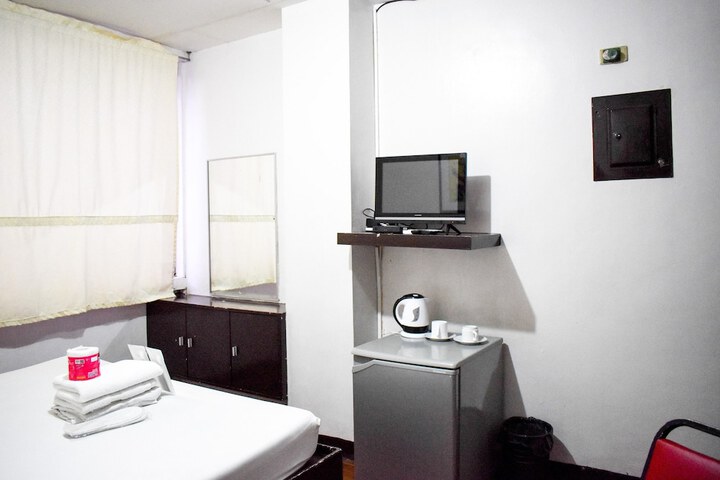 Room 12 of 46