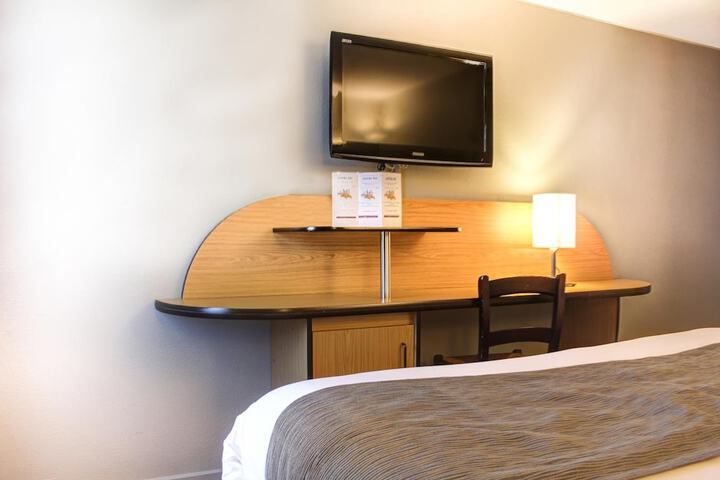 Room 8 of 54