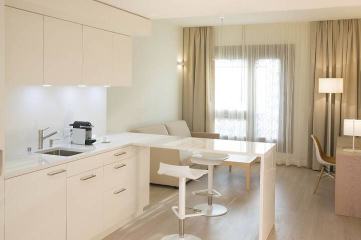 Private kitchenette