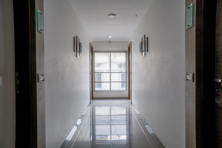 Ballroom/Hall 59 of 86