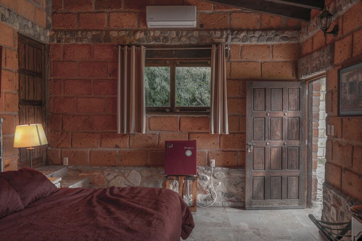 Room 14 of 62