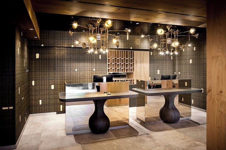 Hotel Interior 5 of 171