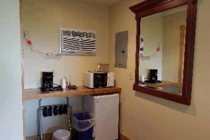Room 18 of 75