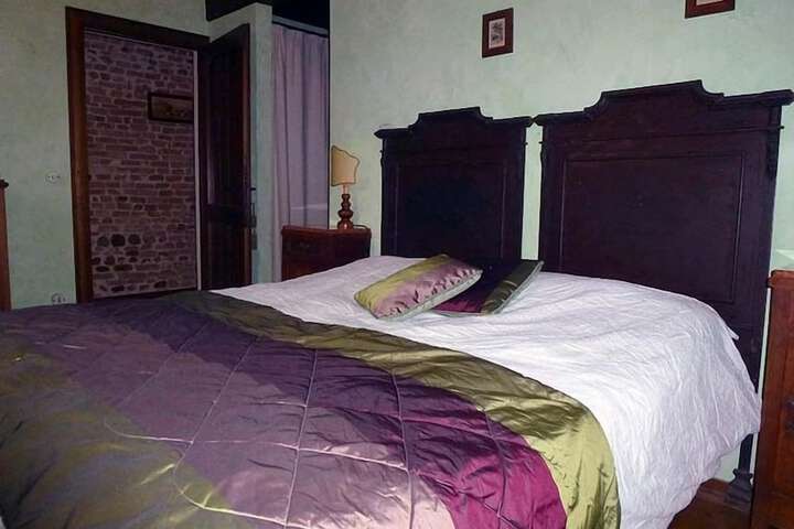 Room 9 of 53