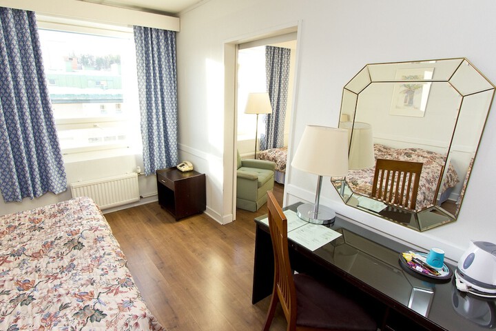 Room 7 of 44