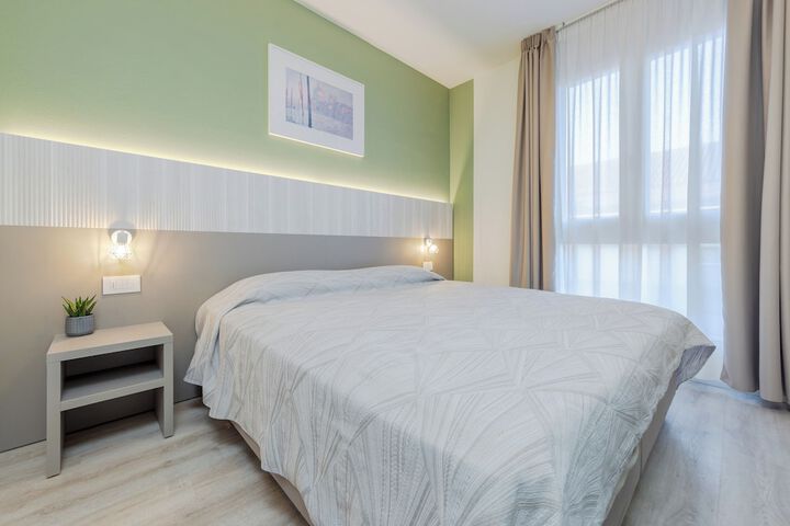 Room 40 of 61